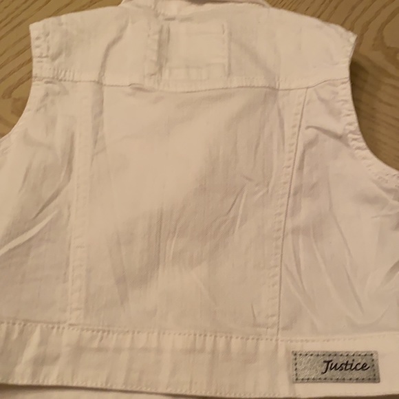 NWT Girls size 6-7 Justice white jean vest - Picture 4 of 6